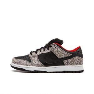 Nike Dunk SB Low (Supreme Nyc Cement 2002)