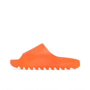 Yeezy Slide (Enflame Orange)
