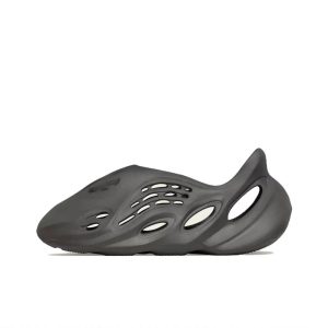 Yeezy Foam Runner (Carbon)