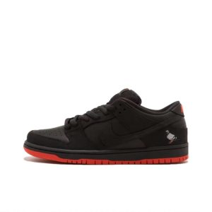 Nike Dunk SB Low (Black Pigeon)