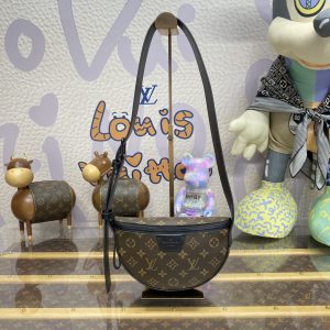 Louis Vuitton Moon Crossbody M23835