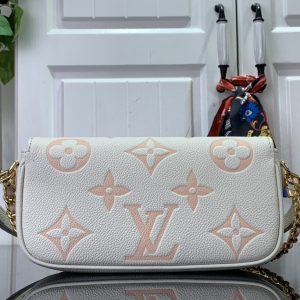 Louis Vuitton Wallet on Chain Ivy M83026