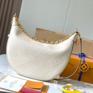Louis Vuitton Loop Hobo M46739