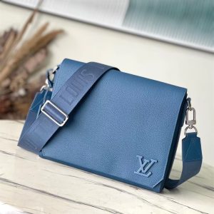 Louis Vuitton Takeoff Messenger M23709