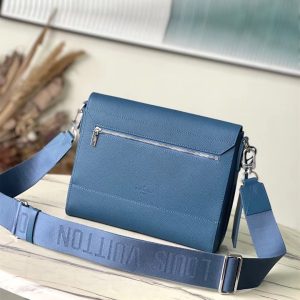 Louis Vuitton Takeoff Messenger M23709