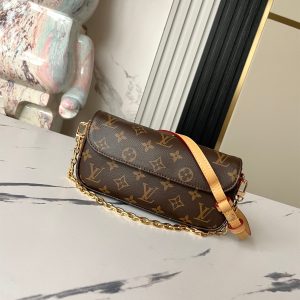 Louis Vuitton Wallet on Chain Ivy M81911
