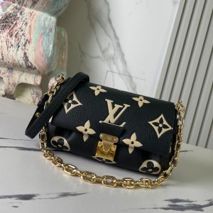 Louis Vuitton Pochette Métis East West M46596