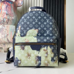 Louis Vuitton Discovery MM M23905