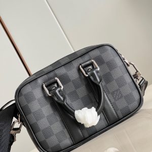 Louis Vuitton Nano Porte Documents Voyage M82770