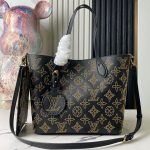 Louis Vuitton Blossom MM M23392