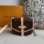 A-0015 Louis Vuitton Saumur BB M46740