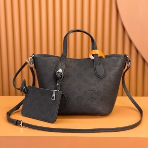 Louis Vuitton Blossom PM M21848