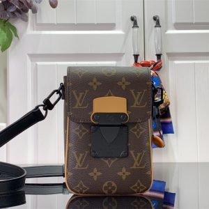 Louis Vuitton S-Lock Vertical Wearable Wallet M82535