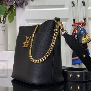 Louis Vuitton Lock and Walk M24006