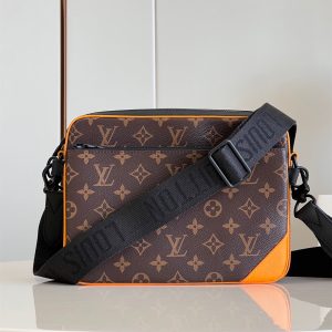 Louis Vuitton Trio Messenger M46694