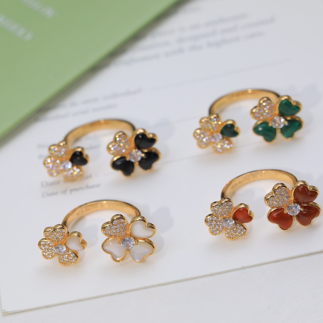 Van Cleef & Arpels Ring - available at shoes886.com