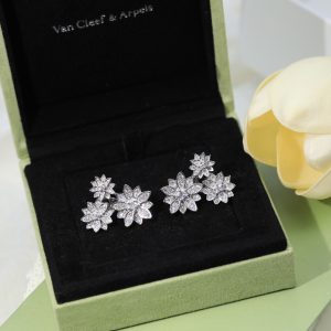 Van Cleef & Arpels Earrings