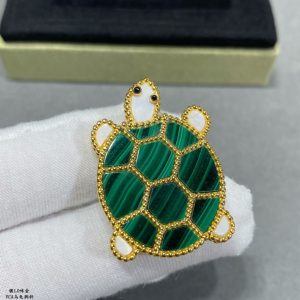 Van Cleef & Arpels Brooch