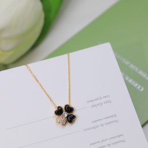 Van Cleef & Arpels Necklace
