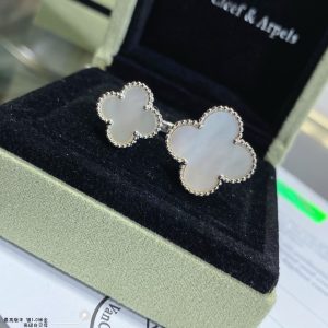 Van Cleef & Arpels Ring