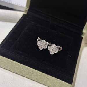 Van Cleef & Arpels Earrings