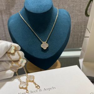 Van Cleef & Arpels Bracelet Necklace Combination