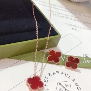 Van Cleef & Arpels Bracelet Earring Combination