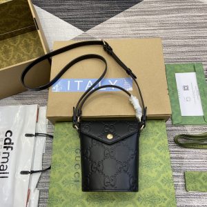 Gucci Leather Shoulder Bag 772795