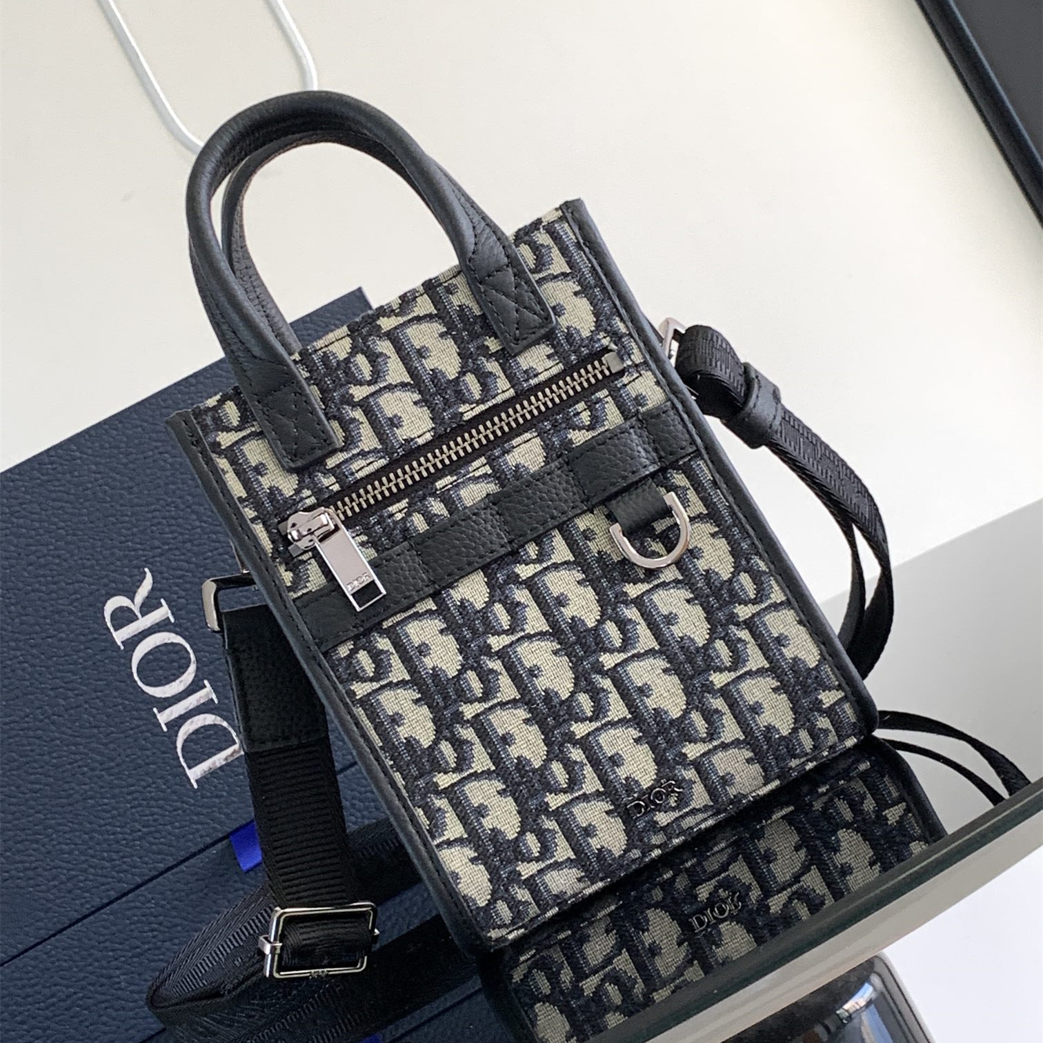 Dior Safari North-South 2ESWS017YKY product image