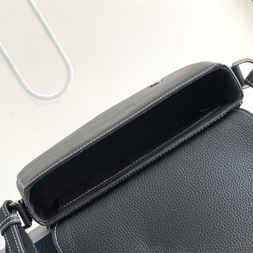 Dior Saddle Messenger Bag Black 1ADPO325 side and strap detail