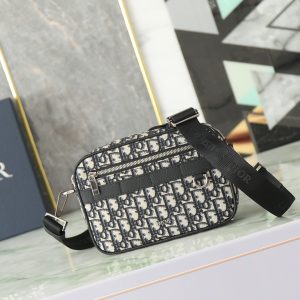Dior Oblique Crossbody Bags 2ESWS298