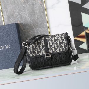 Dior 8 Bag With Strap Oblique 1EIPO302YKY