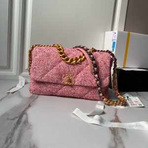 Chanel 19 Large Handbag Pink As1161