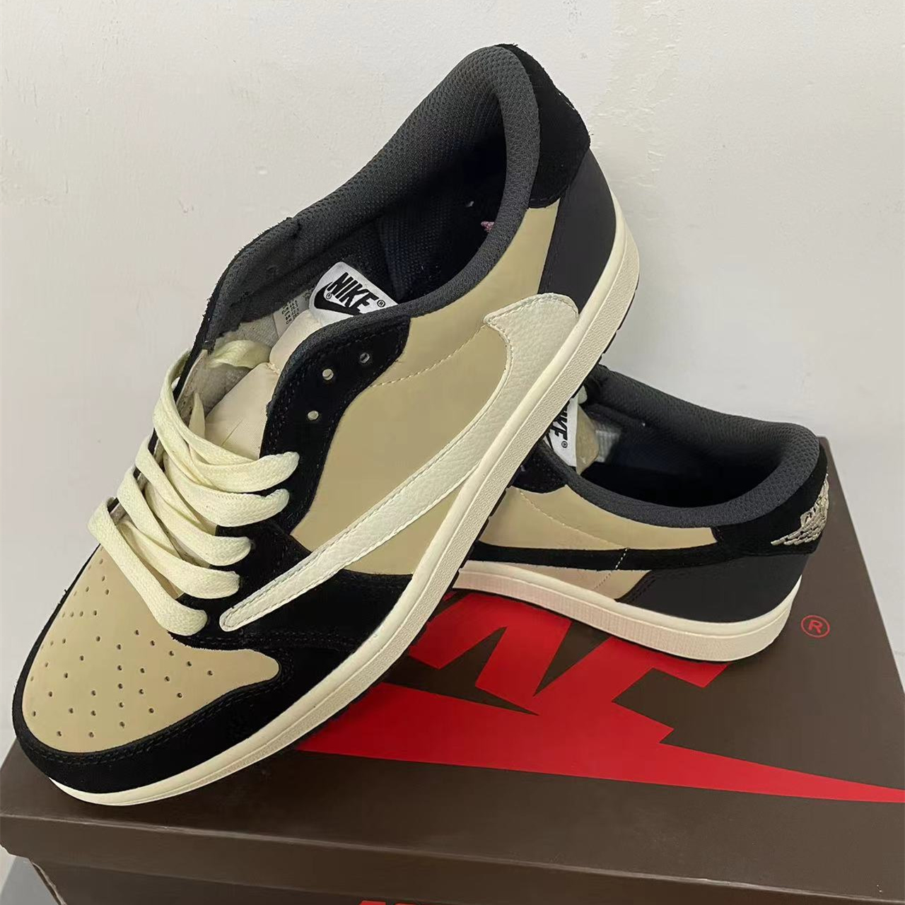 Travis Scott Air Jordan 1 Low Pale Vanilla - shoes886.com